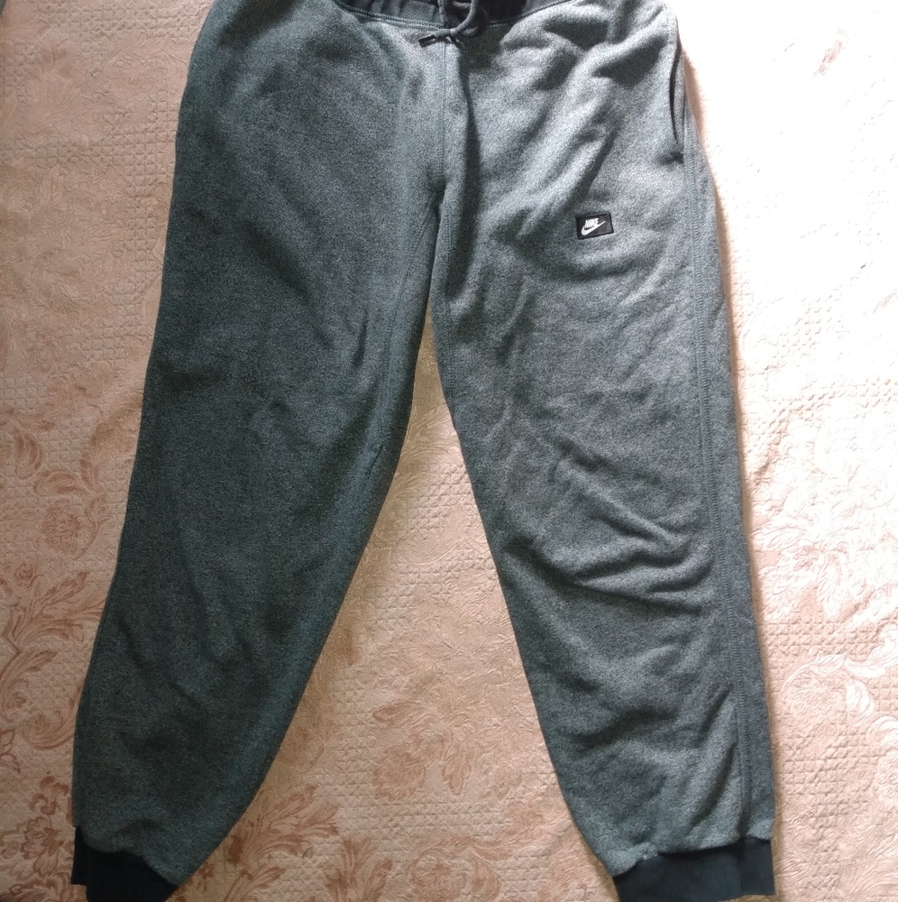 Nike joggers